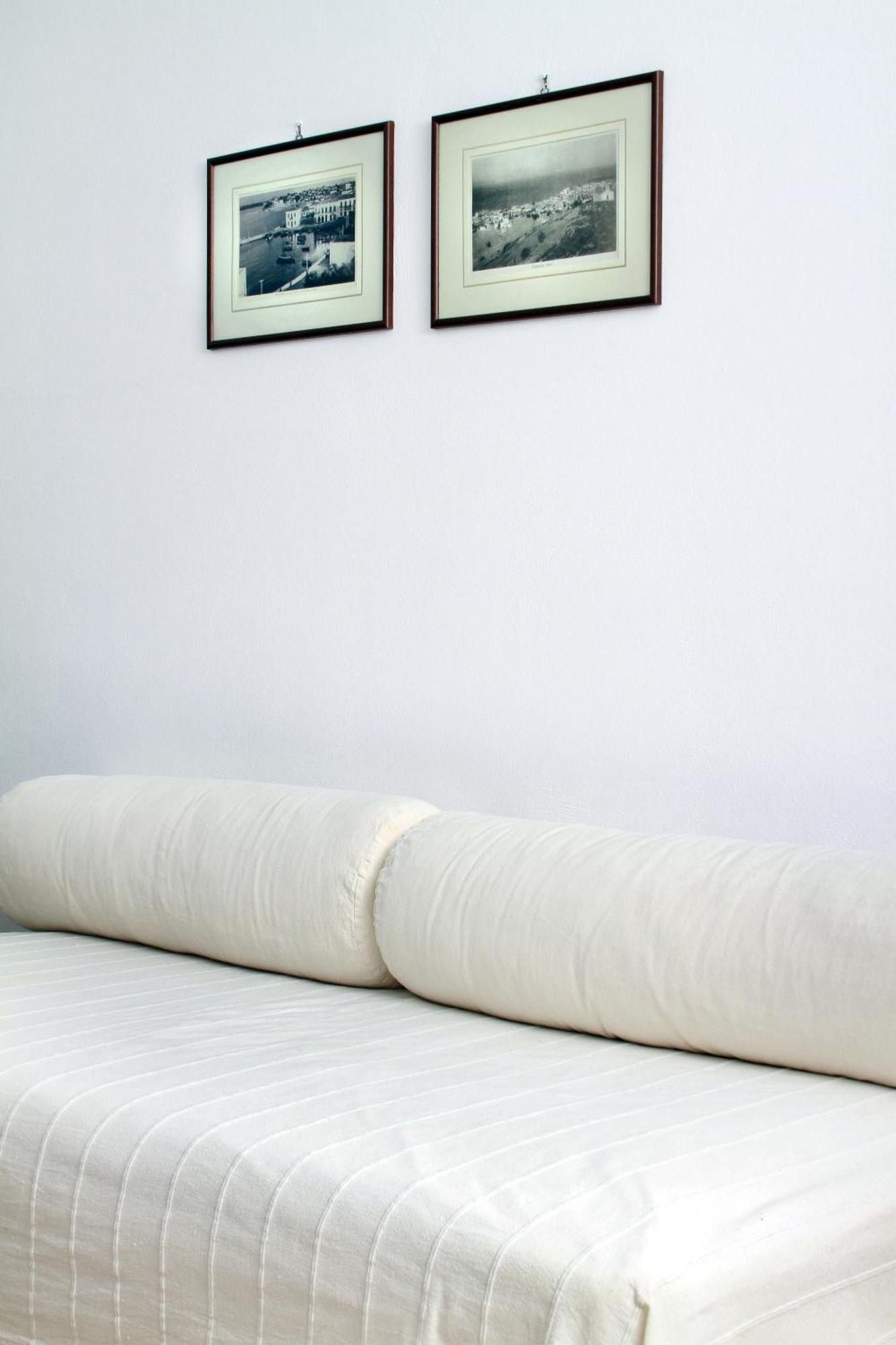 Guesthouse Niriides Spetses Town Room photo